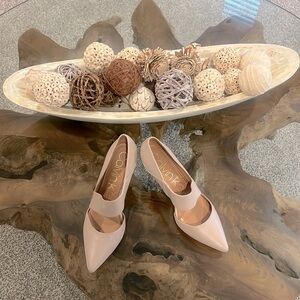 Calvin Klein heels, Cream beige color, New, never worn